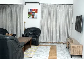 Lovely 2-bedroom serviced apartment with pool. - Image 4