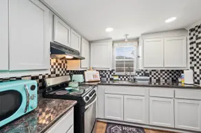 Cozy 2-BR Guesthouse in Southwest Houston - Image 4