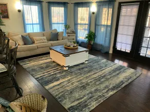 Cheerful 3 Bedroom home on a semi-private lake - Image 4