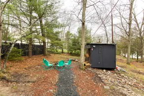 Gorgeous Chalet with Lots of Room! - Image 4