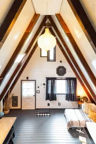 Gorgeous Chalet with Lots of Room! - Image 2