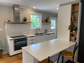 Cheerful 4 bedroom home, renovated, views, dogs. - Image 2
