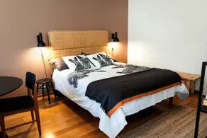 Little Pearl in Kallio just one block from metro - Image 2