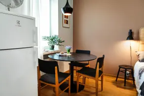 Little Pearl in Kallio just one block from metro - Image 3