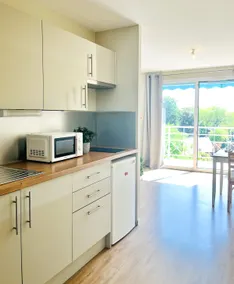 Superb apartment in residence with parking A005 - Image 5