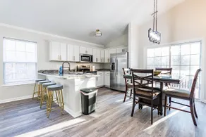 Home w master suite 15 from RTP & Dtown Durham - Image 2