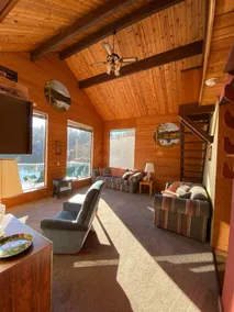 Relaxing Getaway Lake Cabin with Pristine Views - Image 5