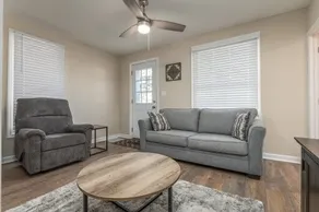 Cozy 1-BR Rock Island Home - Image 3