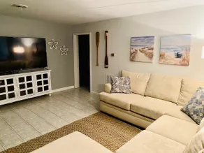 Lake Cabin with Incredible Views - Image 2