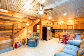 Hennie's Hideaway #2 - Image 3