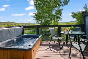 skiNewpark35:Walkable, View, Deck, Hot Tub, Garage - Image 5