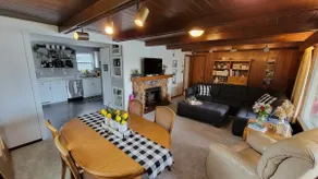 Cozy 3 Bedroom Riverhouse with Water Access. - Image 4