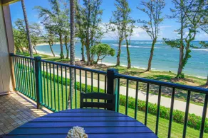 Direct Beachfront/Oceanfront Condo - 3 minute walk into Kapa'a - Image 2