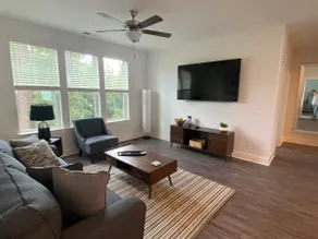 Modern Flair One Bedroom Condo - Image 5