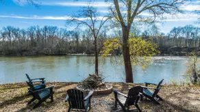 The Dirt Rd River Cabin - Image 4