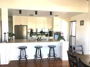 Bright and Breezy 2 Bedroom Beach house. - Image 3