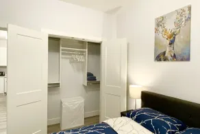 CLEAN 2 BEDRM Suite 800m from Metrotown & Skytrain - Image 2