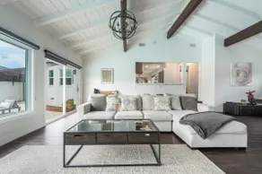 Modern Home close to SoFi Stadium, LAX & Beaches - Image 2