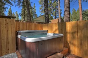 Summit Happy Cabin with HOT TUB! HIGH SPEED EV HOOKUP, CLOSE TO SLOPES - Image 3
