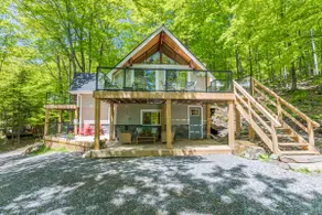 SLOPESIDE 4 BED,HOT TUB, BEACH, FOUR SEASON, NEAR ALGONQUIN PARK AND ARROWHEAD. - Image 2