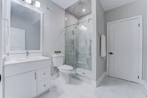 Luxury 2 Bedroom Apartment - 5 mins to Thermea Spa - Image 4