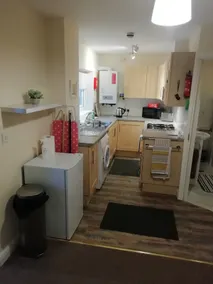 One Bedroom Ground Floor Garden Flat - Image 4