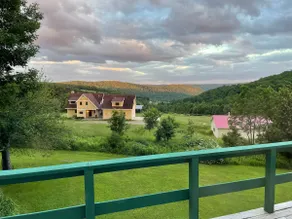 Quiet retreat, valley views, zoned heating and cooling fire pit and new deck! - Image 5