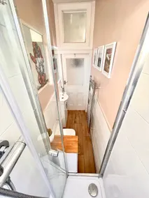 Charming Old Town Apartment - Image 2
