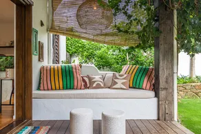 SOL VILLA ~ Luxury Retreat ~ SLEEP10 - Image 4