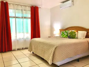 Casa Dali - Secluded yet close to SJO Airport & INCAE - King bed, fast wifi - Image 5