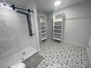 Comfort Suite 1-Bedroom Apartment - Image 2