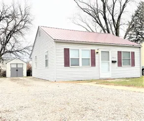 Pontiac - Secluded Backyard, Pet Friendly - Image 5