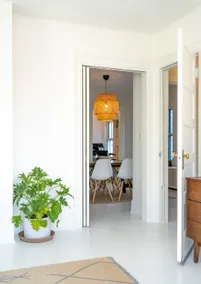 Light Filled 2+BR in the Heart of Hudson - Image 4