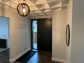 Mid Century 4 bedroom home located near downtown - Image 3