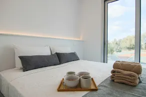 Phaedrus Living - Seaside Executive Flat Harbour 201 - Image 4