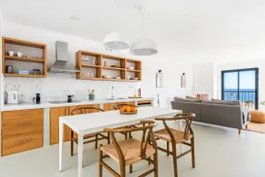 Design house with roof terrace & ocean views - Image 3