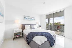 Prime 2BR 2.5BA Bay Harbor Rooftop Pool Near Beach - Image 3