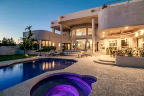 Stunning Private & Modern N. Scottsdale Estate! - Image 5