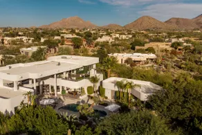 Stunning Private & Modern N. Scottsdale Estate! - Image 3