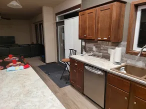 Entire home 5 bed 3 bath up down basement garage - Image 5