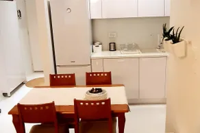 Süßer moderner Ort nahe Stadtzentrum - Image 3