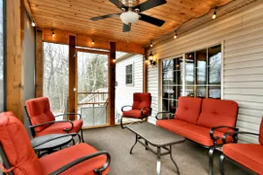 Lakefront Cabin w Screened Deck! Pontoon Rental! 2 Kayaks / Fishing Row Boat! - Image 4