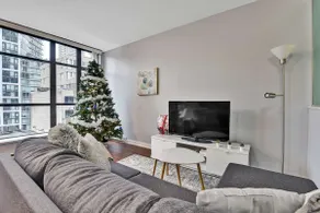 Beautiful 1BR condo + den + 1 parking in Downtown - Image 4