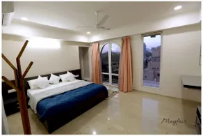 Mayfair Homes - Lovely 2BR Apt centrally located - Image 4