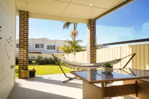 Bibish - Spacious Quiet Modern Home - Image 3