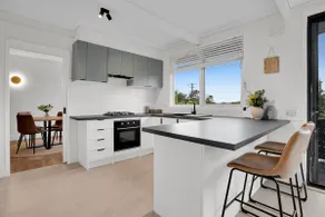 Haven at Rye - Beautiful Beach House - Image 5