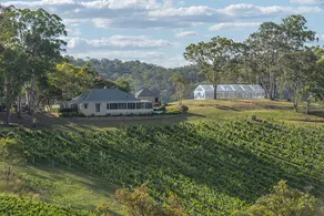 Luxury Autumn Escape - Highside Cottage - Image 4