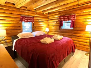 Lakefront Log Home - Image 3