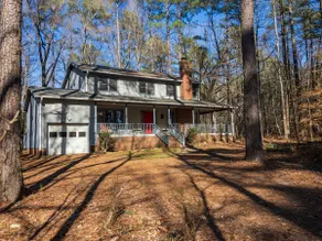 Large Comfy and Peaceful 3BR Near UNC #PorchLife - Image 2