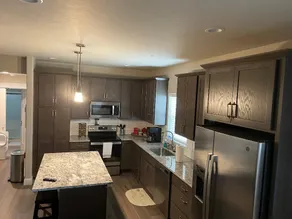 New3 bedrooms 3 bath 2 car garage townhome in town - Image 3